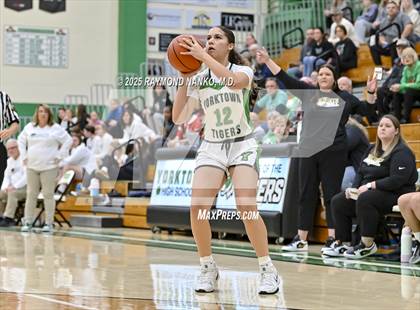 Thumbnail 1 in Shelbyville @ Yorktown photogallery.