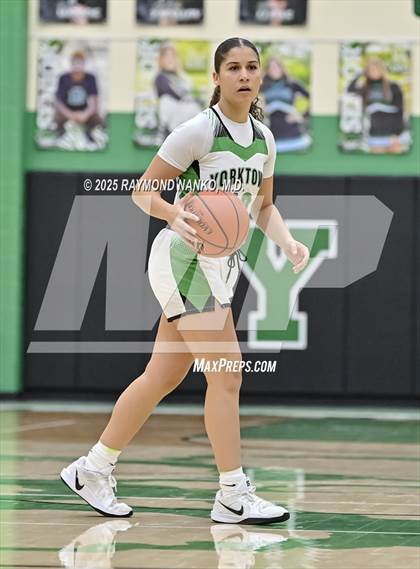 Thumbnail 1 in Shelbyville @ Yorktown photogallery.
