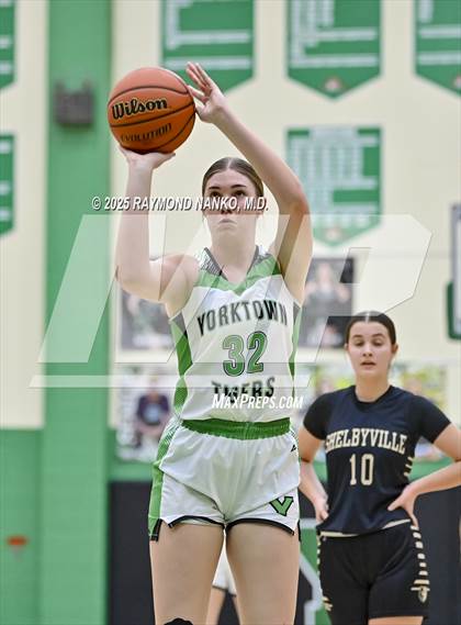 Thumbnail 2 in Shelbyville @ Yorktown photogallery.