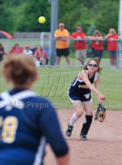 Thumbnail 2 in Tioga vs. Randolph (NYSPHSAA Class C Semifinal) photogallery.