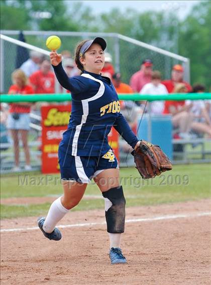 Thumbnail 1 in Tioga vs. Randolph (NYSPHSAA Class C Semifinal) photogallery.