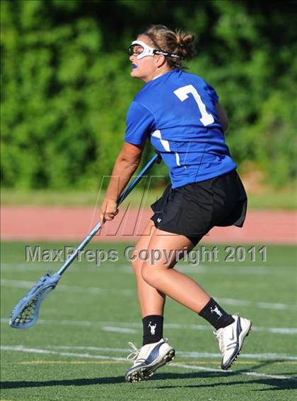 Thumbnail 3 in Glastonbury @ Staples (CIAC Class L Quarterfinal) photogallery.