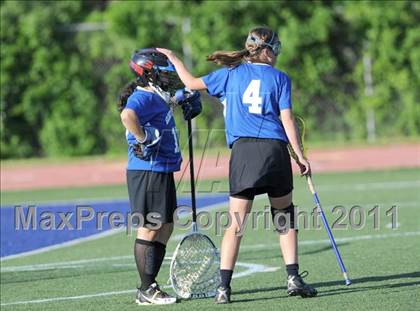 Thumbnail 1 in Glastonbury @ Staples (CIAC Class L Quarterfinal) photogallery.
