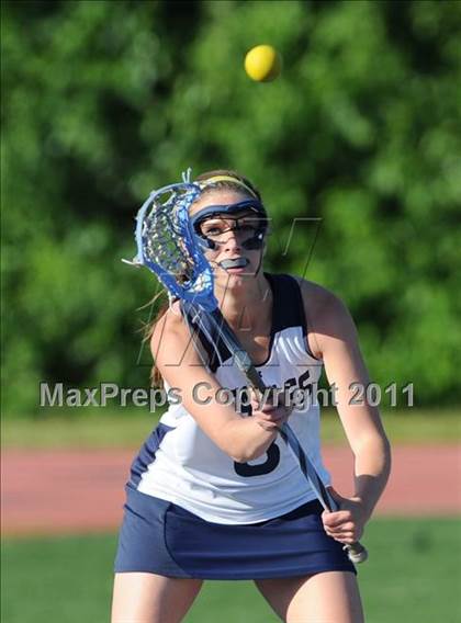 Thumbnail 1 in Glastonbury @ Staples (CIAC Class L Quarterfinal) photogallery.
