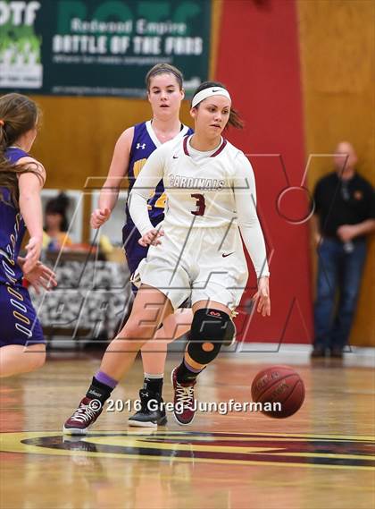 Thumbnail 1 in Middletown vs. Cardinal Newman (CIF NCS D4 Playoff) photogallery.