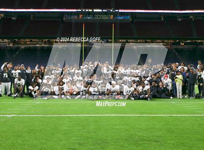 Thumbnail 1 in Iowa Colony vs. Richmond Randle (UIL 5A-DII Football Quarterfinal) photogallery.