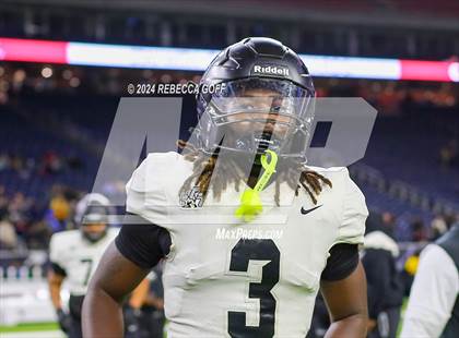 Thumbnail 2 in Iowa Colony vs. Richmond Randle (UIL 5A-DII Football Quarterfinal) photogallery.