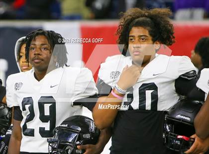 Thumbnail 1 in Iowa Colony vs. Richmond Randle (UIL 5A-DII Football Quarterfinal) photogallery.