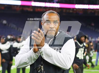 Thumbnail 3 in Iowa Colony vs. Richmond Randle (UIL 5A-DII Football Quarterfinal) photogallery.
