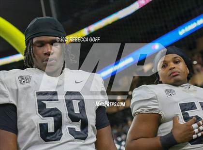 Thumbnail 3 in Iowa Colony vs. Richmond Randle (UIL 5A-DII Football Quarterfinal) photogallery.