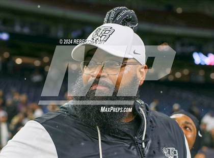 Thumbnail 1 in Iowa Colony vs. Richmond Randle (UIL 5A-DII Football Quarterfinal) photogallery.