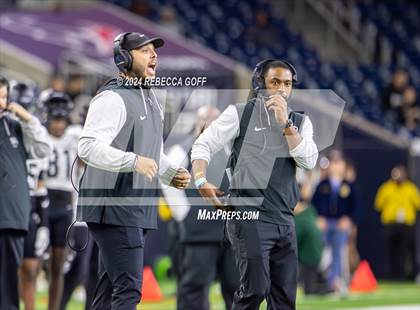 Thumbnail 1 in Iowa Colony vs. Richmond Randle (UIL 5A-DII Football Quarterfinal) photogallery.