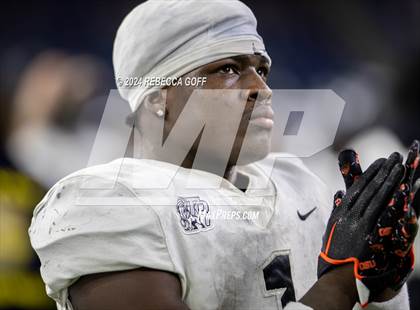 Thumbnail 1 in Iowa Colony vs. Richmond Randle (UIL 5A-DII Football Quarterfinal) photogallery.