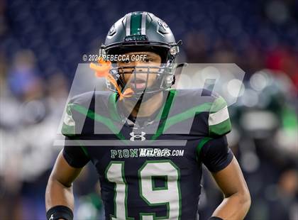 Thumbnail 1 in Iowa Colony vs. Richmond Randle (UIL 5A-DII Football Quarterfinal) photogallery.