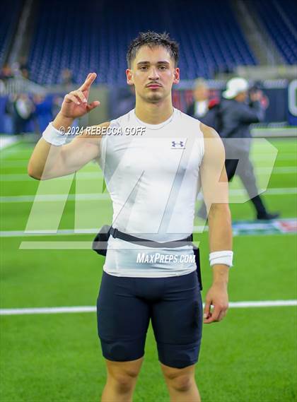Thumbnail 1 in Iowa Colony vs. Richmond Randle (UIL 5A-DII Football Quarterfinal) photogallery.