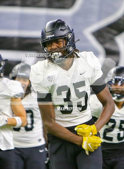 Thumbnail 2 in Iowa Colony vs. Richmond Randle (UIL 5A-DII Football Quarterfinal) photogallery.