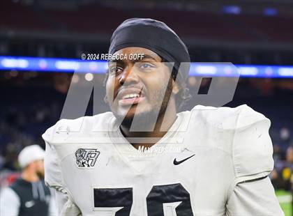 Thumbnail 2 in Iowa Colony vs. Richmond Randle (UIL 5A-DII Football Quarterfinal) photogallery.