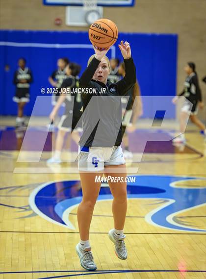 Thumbnail 1 in Catalina Foothills vs Vista Grande photogallery.