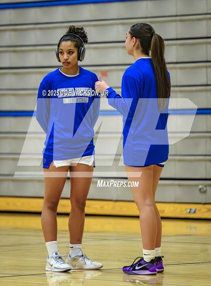 Thumbnail 1 in Catalina Foothills vs Vista Grande photogallery.
