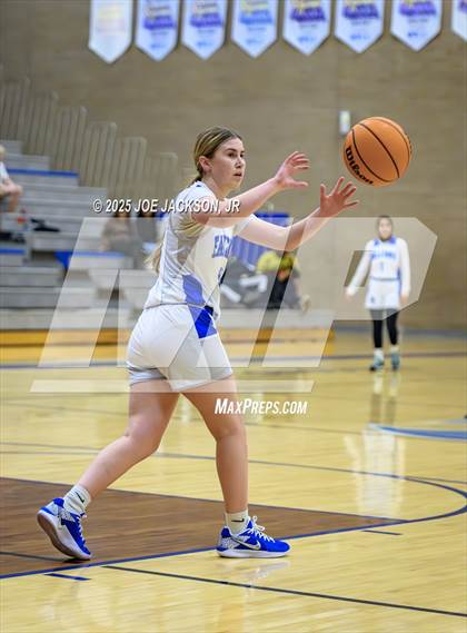 Thumbnail 3 in Catalina Foothills vs Vista Grande photogallery.