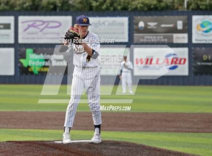 Thumbnail 1 in Highland Park vs Guyer [John H.] (Highland Park Tournament) photogallery.