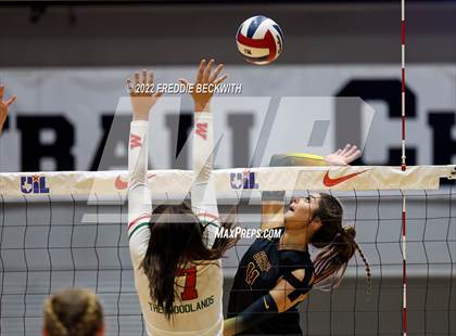 Thumbnail 3 in The Woodlands vs. Dripping Springs (UIL 6A Semifinal) photogallery.