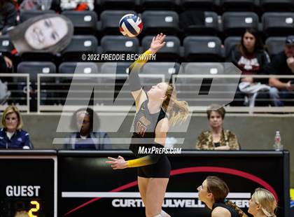 Thumbnail 2 in The Woodlands vs. Dripping Springs (UIL 6A Semifinal) photogallery.