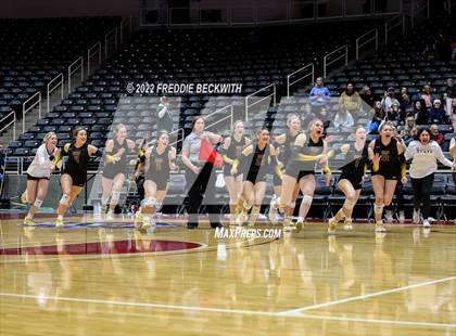 Thumbnail 1 in The Woodlands vs. Dripping Springs (UIL 6A Semifinal) photogallery.