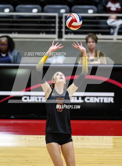 Thumbnail 3 in The Woodlands vs. Dripping Springs (UIL 6A Semifinal) photogallery.