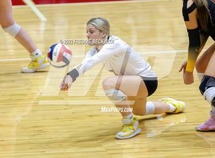 Thumbnail 1 in The Woodlands vs. Dripping Springs (UIL 6A Semifinal) photogallery.