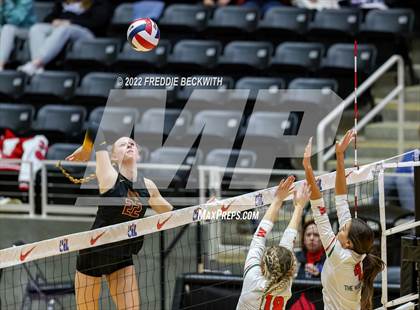 Thumbnail 2 in The Woodlands vs. Dripping Springs (UIL 6A Semifinal) photogallery.