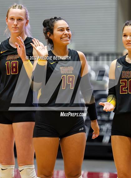 Thumbnail 1 in The Woodlands vs. Dripping Springs (UIL 6A Semifinal) photogallery.
