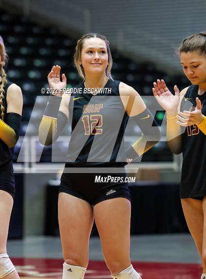 Thumbnail 1 in The Woodlands vs. Dripping Springs (UIL 6A Semifinal) photogallery.