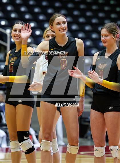Thumbnail 1 in The Woodlands vs. Dripping Springs (UIL 6A Semifinal) photogallery.