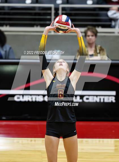 Thumbnail 2 in The Woodlands vs. Dripping Springs (UIL 6A Semifinal) photogallery.