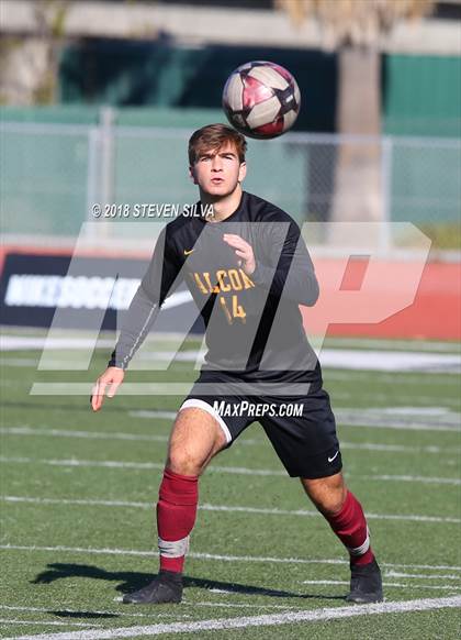 Thumbnail 2 in San Clemente vs. Torrey Pines (24th Annual SoCal Soccer Classic) photogallery.