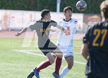 Thumbnail 1 in San Clemente vs. Torrey Pines (24th Annual SoCal Soccer Classic) photogallery.