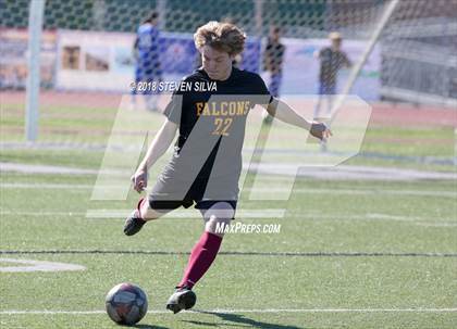 Thumbnail 2 in San Clemente vs. Torrey Pines (24th Annual SoCal Soccer Classic) photogallery.