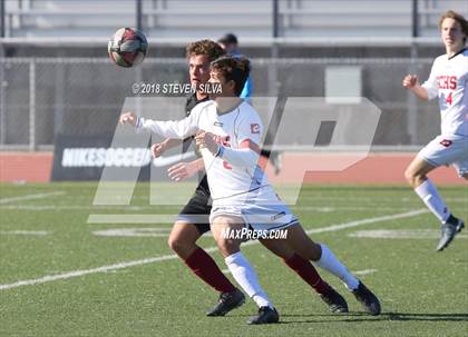 Thumbnail 2 in San Clemente vs. Torrey Pines (24th Annual SoCal Soccer Classic) photogallery.