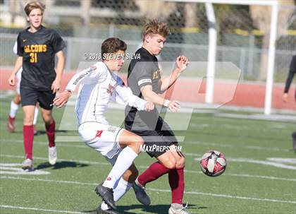 Thumbnail 2 in San Clemente vs. Torrey Pines (24th Annual SoCal Soccer Classic) photogallery.