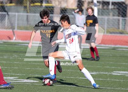 Thumbnail 2 in San Clemente vs. Torrey Pines (24th Annual SoCal Soccer Classic) photogallery.