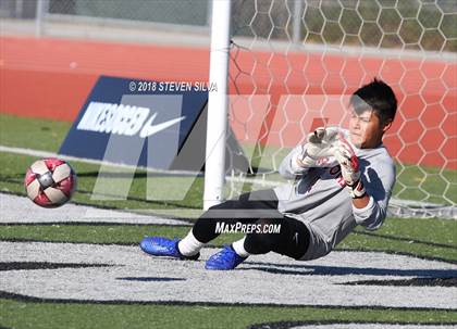 Thumbnail 3 in San Clemente vs. Torrey Pines (24th Annual SoCal Soccer Classic) photogallery.