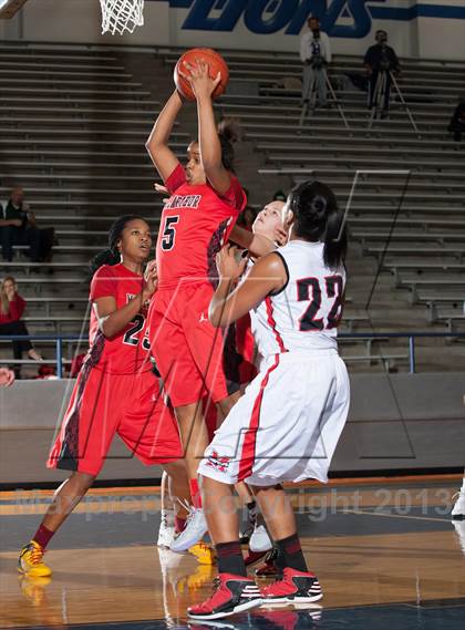 Thumbnail 3 in Marcus vs MacArthur (UIL 5A Region1 Bi-District Playoff) photogallery.