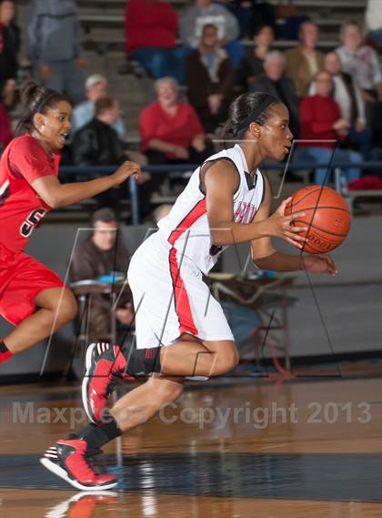 Thumbnail 1 in Marcus vs MacArthur (UIL 5A Region1 Bi-District Playoff) photogallery.