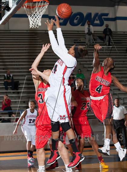 Thumbnail 3 in Marcus vs MacArthur (UIL 5A Region1 Bi-District Playoff) photogallery.