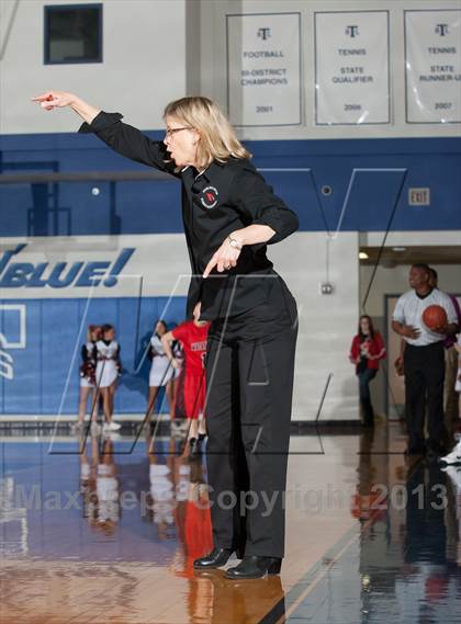 Thumbnail 2 in Marcus vs MacArthur (UIL 5A Region1 Bi-District Playoff) photogallery.