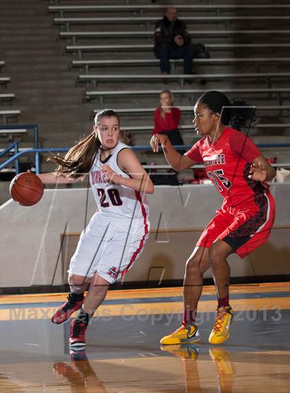 Thumbnail 3 in Marcus vs MacArthur (UIL 5A Region1 Bi-District Playoff) photogallery.