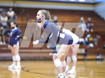 Thumbnail 2 in Cape Fear vs Terry Sanford photogallery.