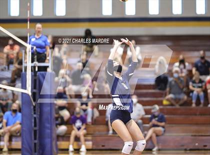 Thumbnail 2 in Cape Fear vs Terry Sanford photogallery.