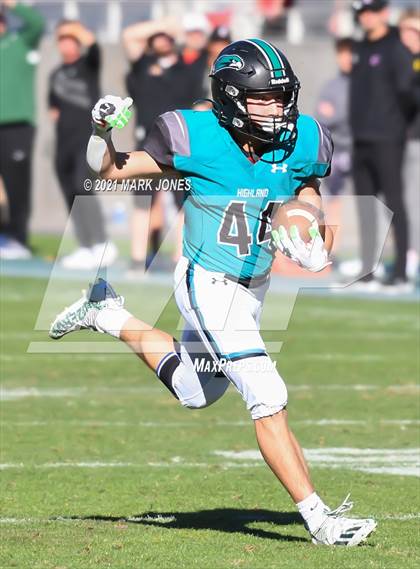 Thumbnail 2 in Chaparral vs. Highland (AIA 6A Final) photogallery.
